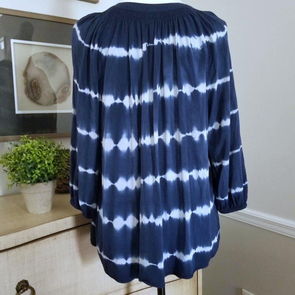 Crown & Ivy Brand Top, Blouse. Navy Blue, White Tie Dye. Size Medium. - Picture 2 of 5